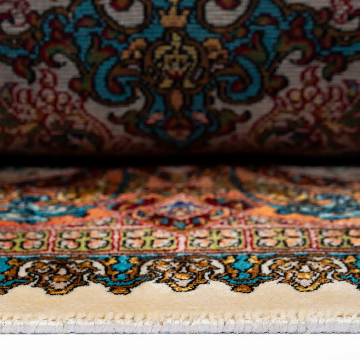 Persian Rugs - Intricate Pattern - Premium Silk - RugTix