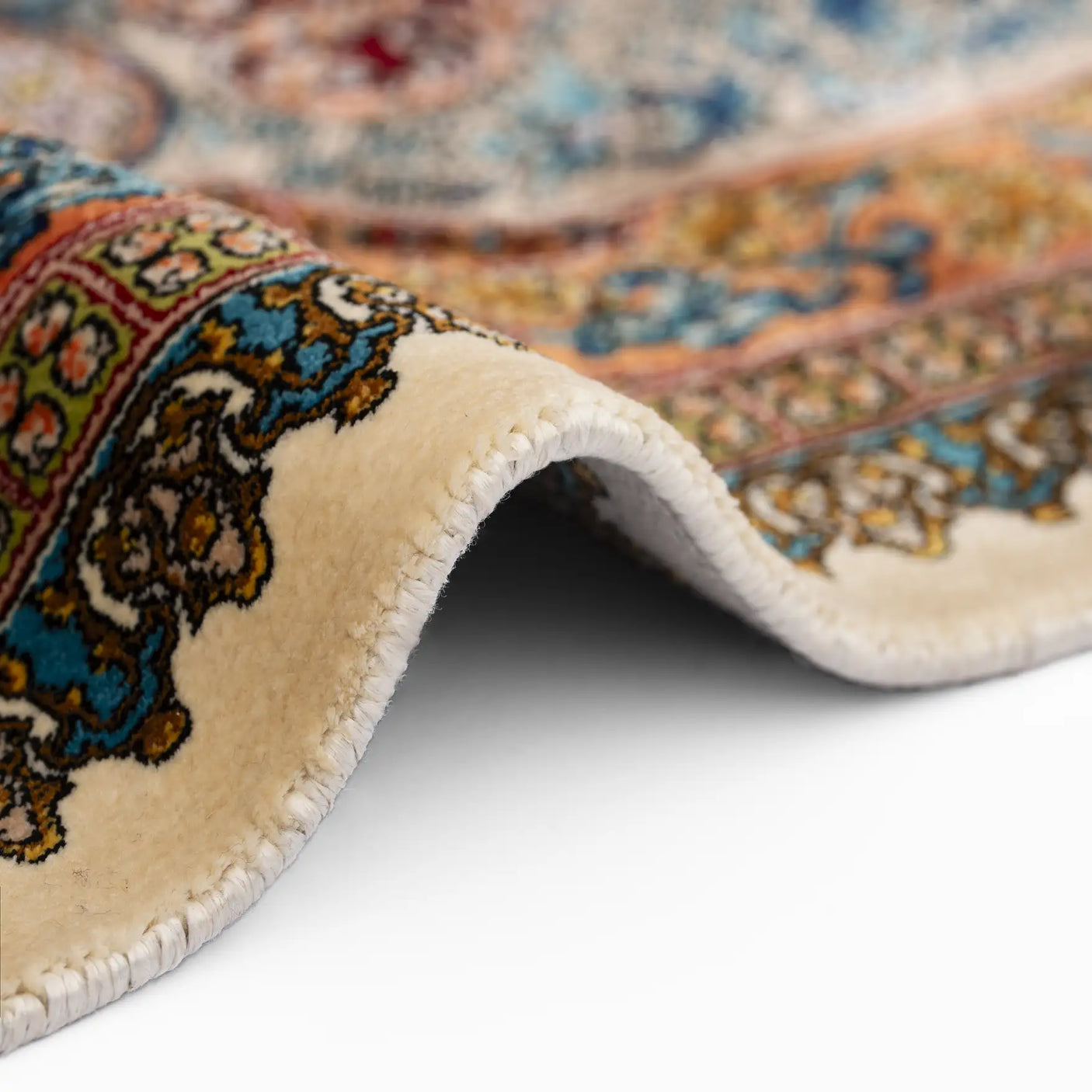 Persian Rugs - Intricate Pattern - Premium Silk - RugTix