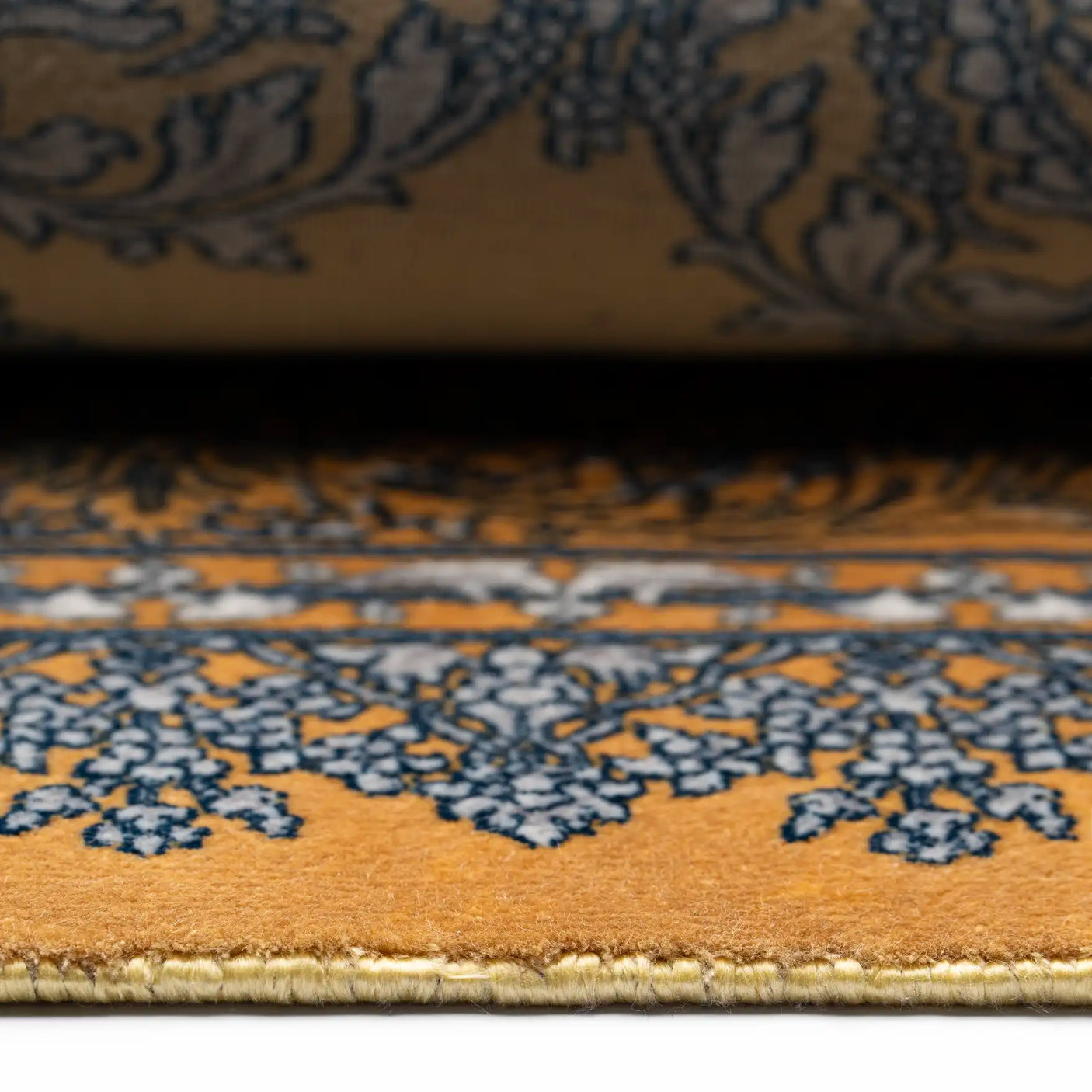 Persian Rugs - Intricate Pattern - Premium Silk - RugTix