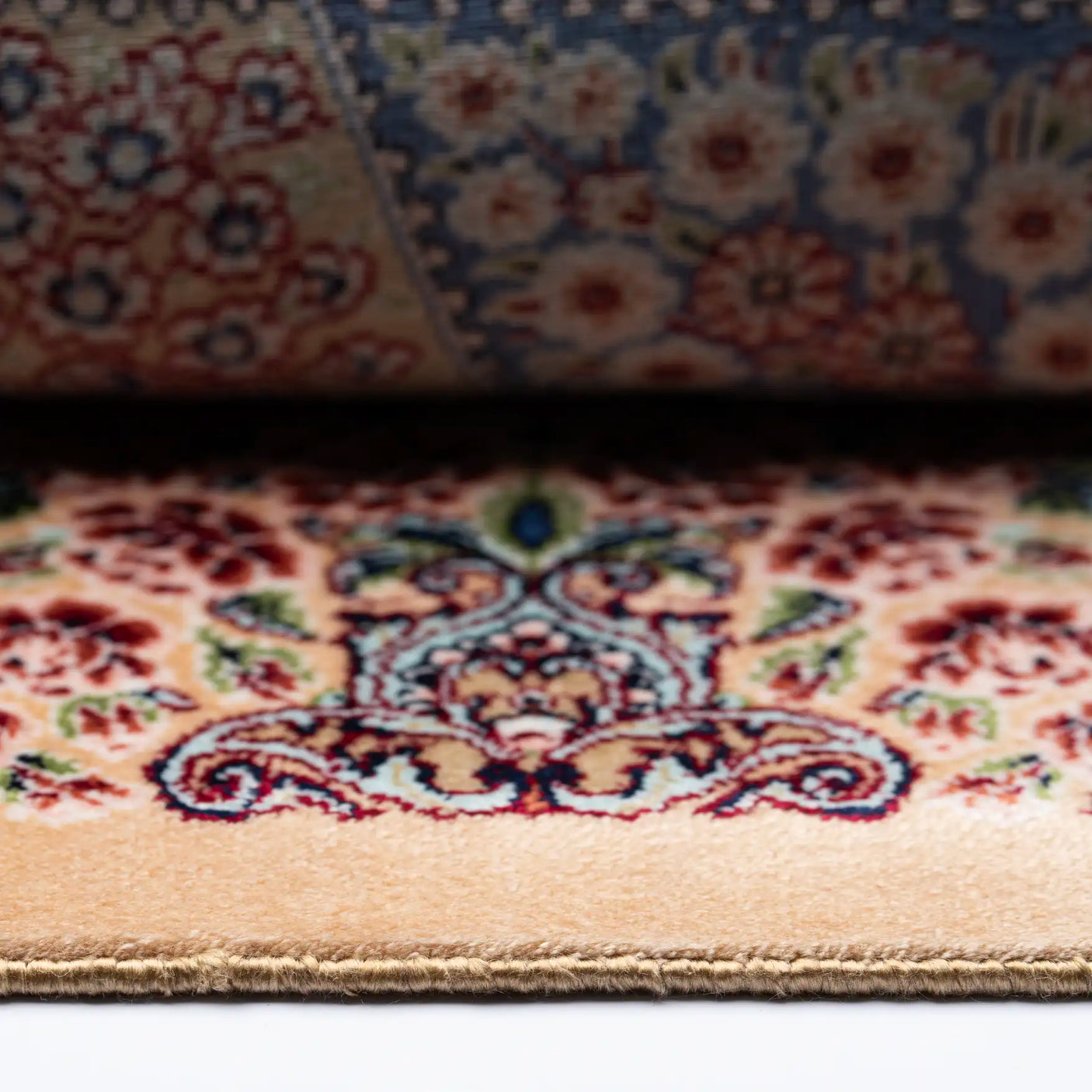 Persian Rugs - Symmetrical Pattern - Premium Silk - RugTix